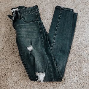 Bullhead Denim Ripped Skinny Jeans